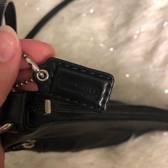 Black Coach Bag - Picture 5 of 8